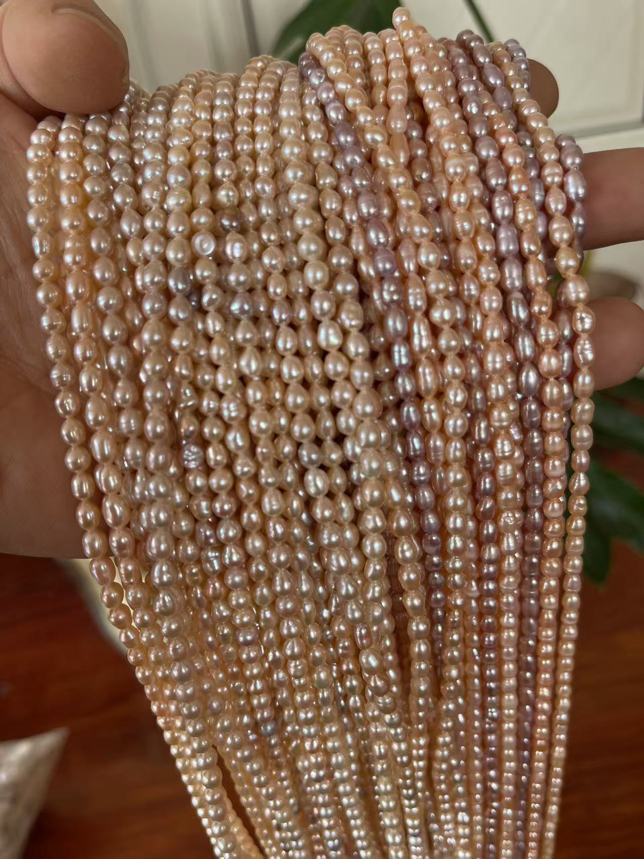 도매 16인치 3-4mm 천연 쌀알 진주 루스 스트랜드 - Natural Freshwater Pearl Strand Loose Beads 리뷰 및 가격