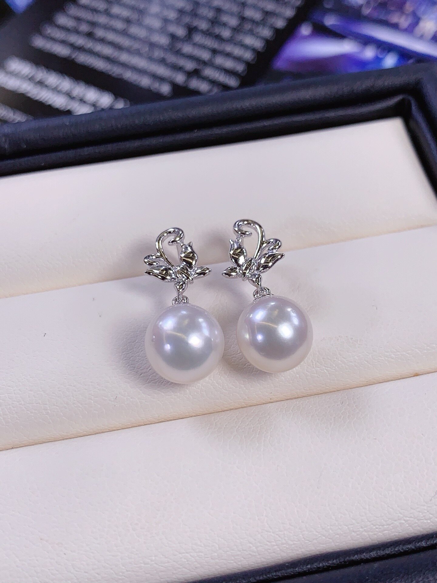 세련된 디자인의 나비 모양 드롭 이어링, AAAA 등급 - Akoya Pearl Stud Earrings Sterling Silver 리뷰 및 가격